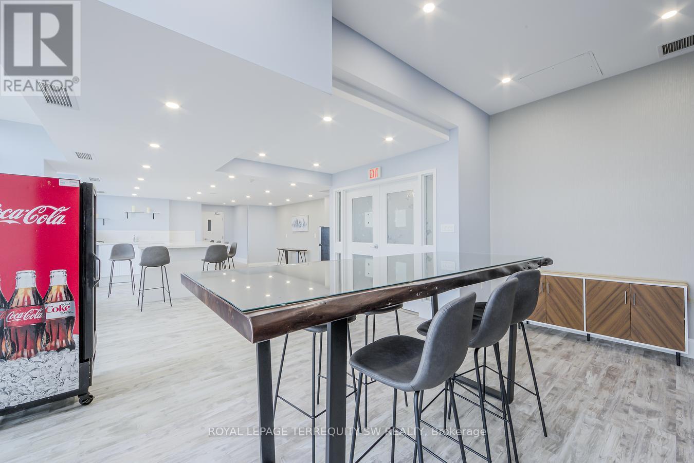 1707 - 21 Grand Magazine Street, Toronto, Ontario  M5V 1B5 - Photo 31 - C12400893