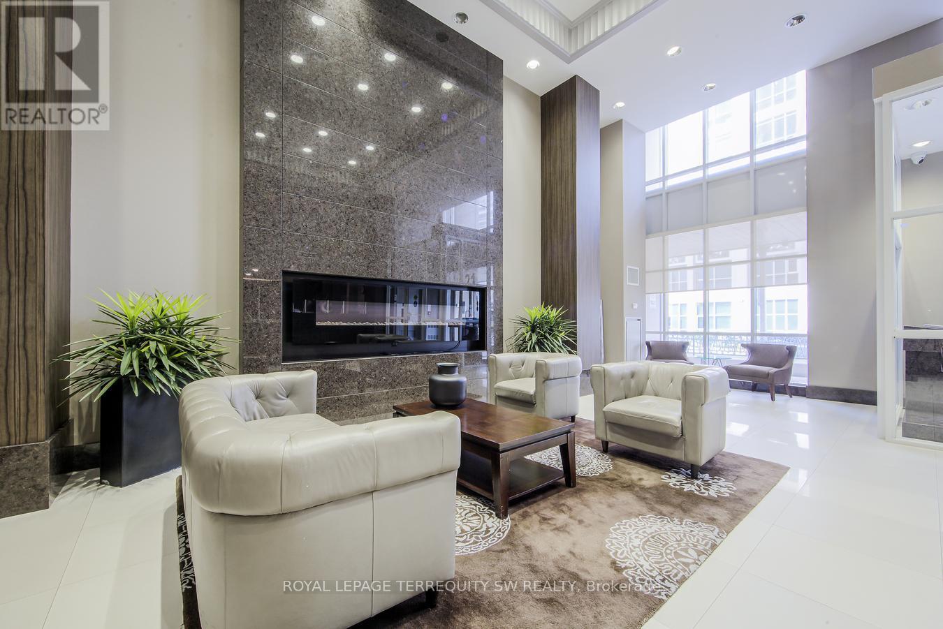 1707 - 21 Grand Magazine Street, Toronto, Ontario  M5V 1B5 - Photo 9 - C12400893