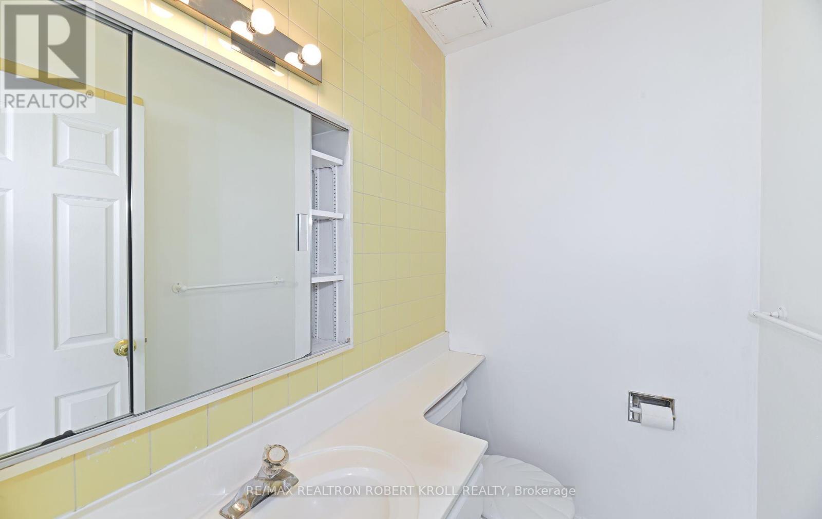 501 - 581 Avenue Road, Toronto (Yonge-St. Clair), Ontario  M4V 2K4 - Photo 18 - C12400905