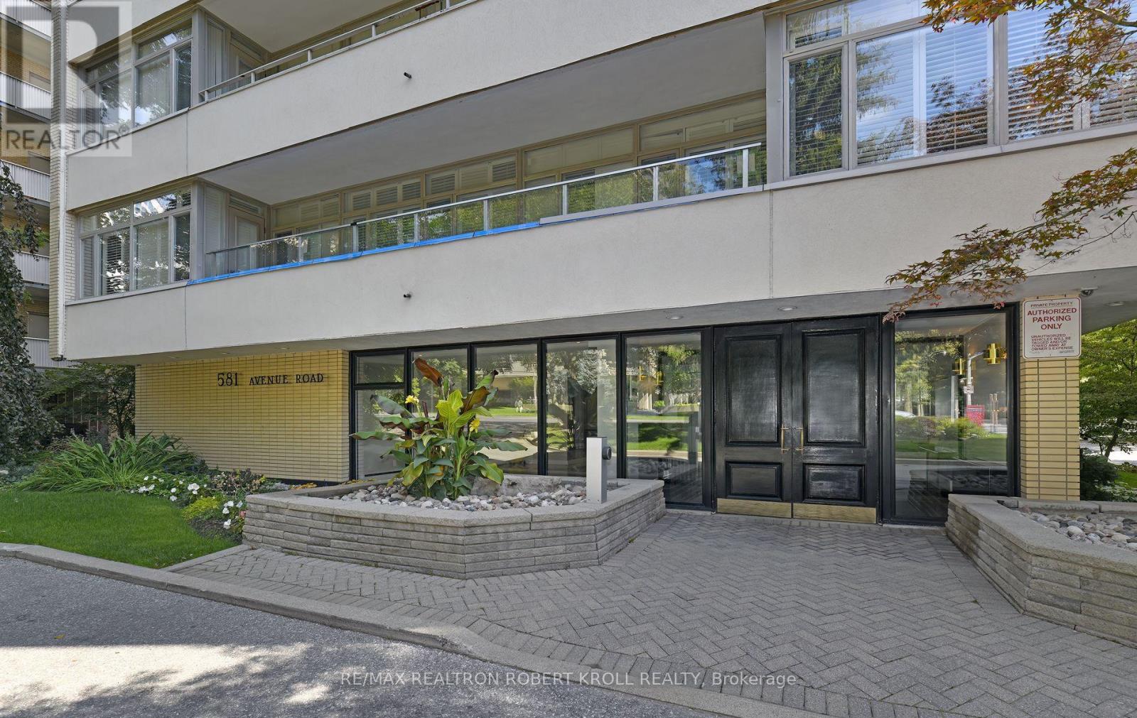 501 - 581 Avenue Road, Toronto (Yonge-St. Clair), Ontario  M4V 2K4 - Photo 2 - C12400905