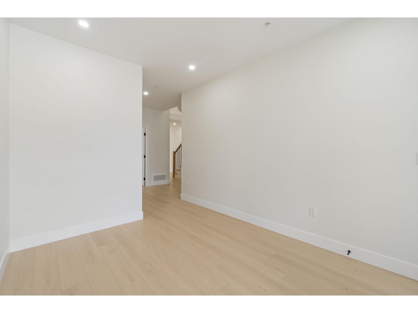 32514 Higginbottom Court, Mission, British Columbia  V2V 2T7 - Photo 33 - R3046396