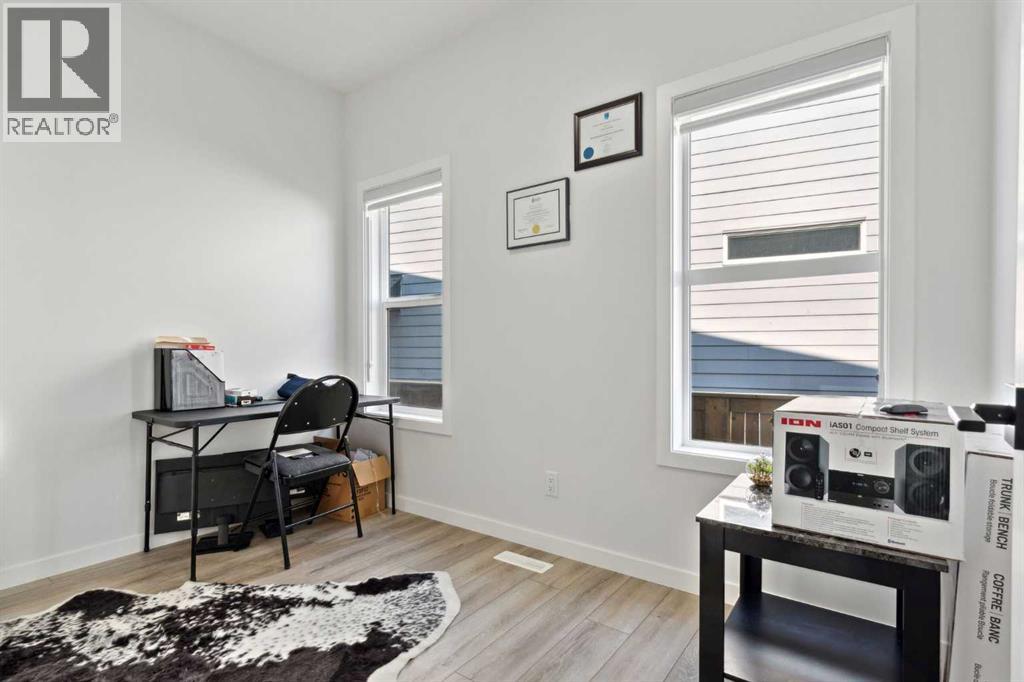44 Magnolia Crescent Se, Calgary, Alberta  T3M 3M8 - Photo 10 - A2246182