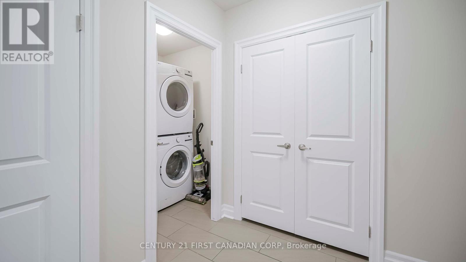 504 - 240 Villagewalk Boulevard, London North, Ontario  N6G 0P6 - Photo 24 - X12400951