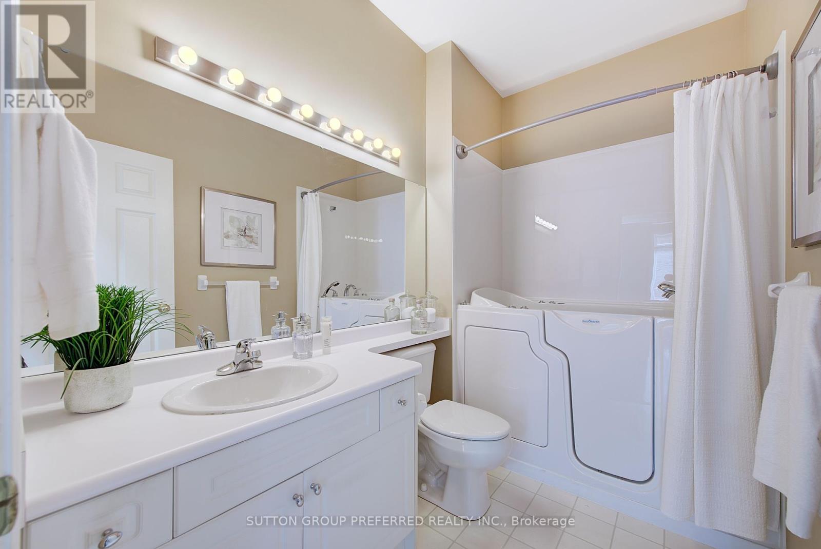 Lorem Ipsum Dolor Sit Am, London North, Ontario  N6G  - Photo 23 - DEMO28856932