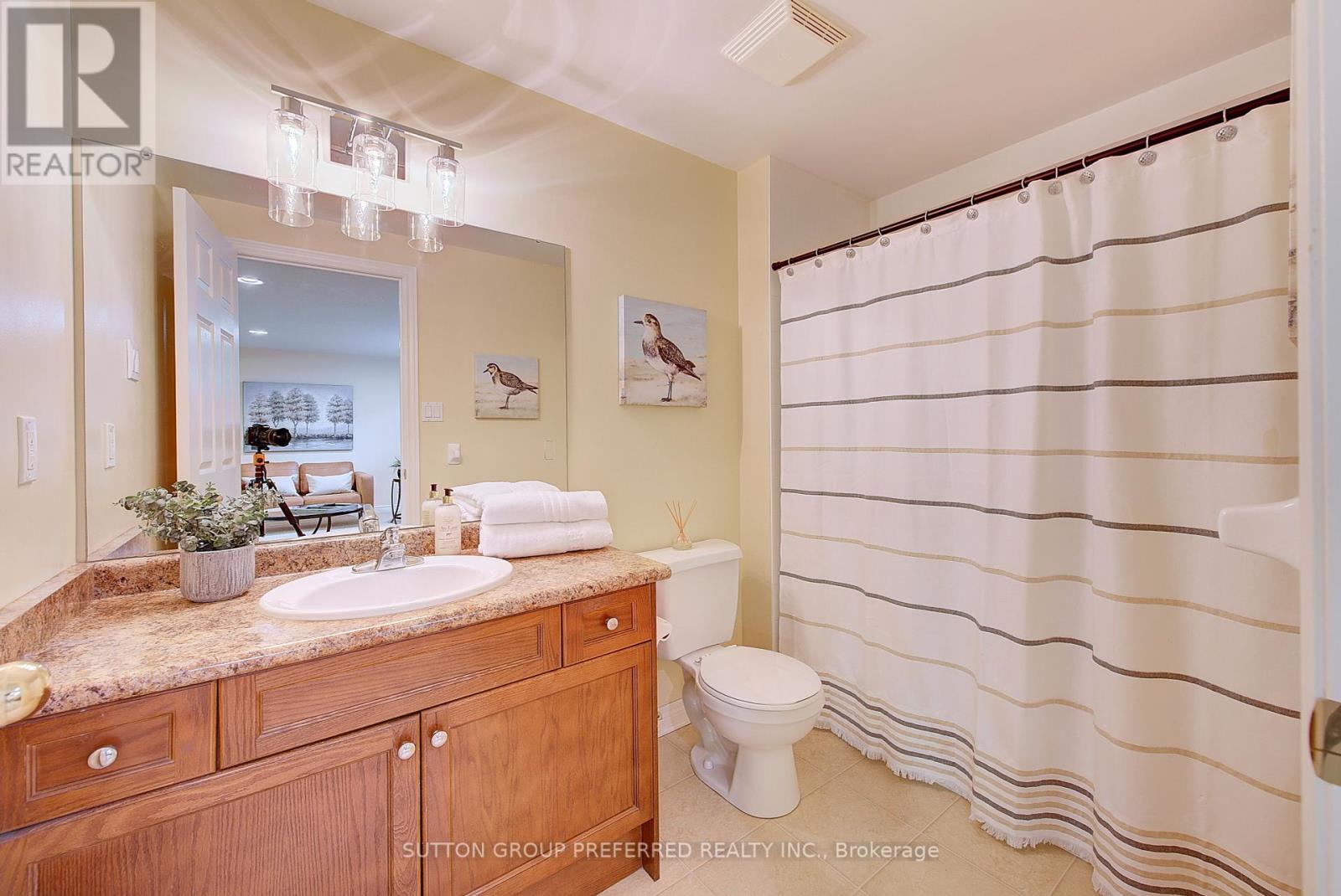 Lorem Ipsum Dolor Sit Am, London North, Ontario  N6G  - Photo 33 - DEMO28856932