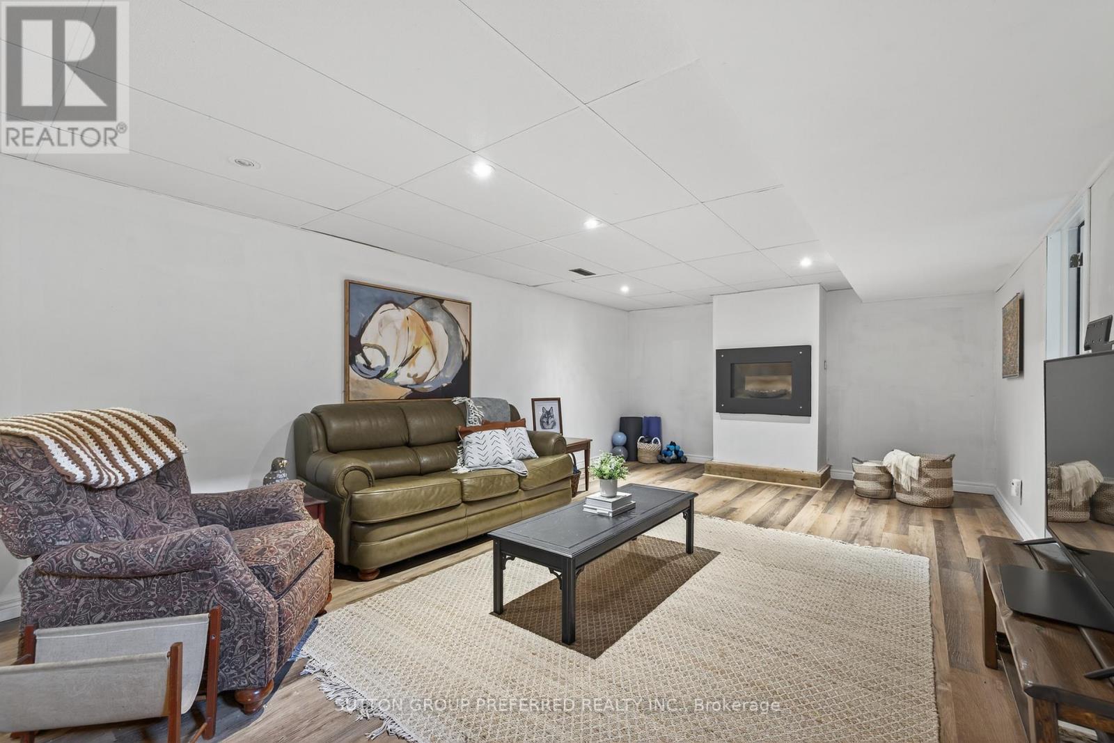 17 Clear Valley Drive, Tillsonburg, Ontario  N4G 4X9 - Photo 23 - X12400998