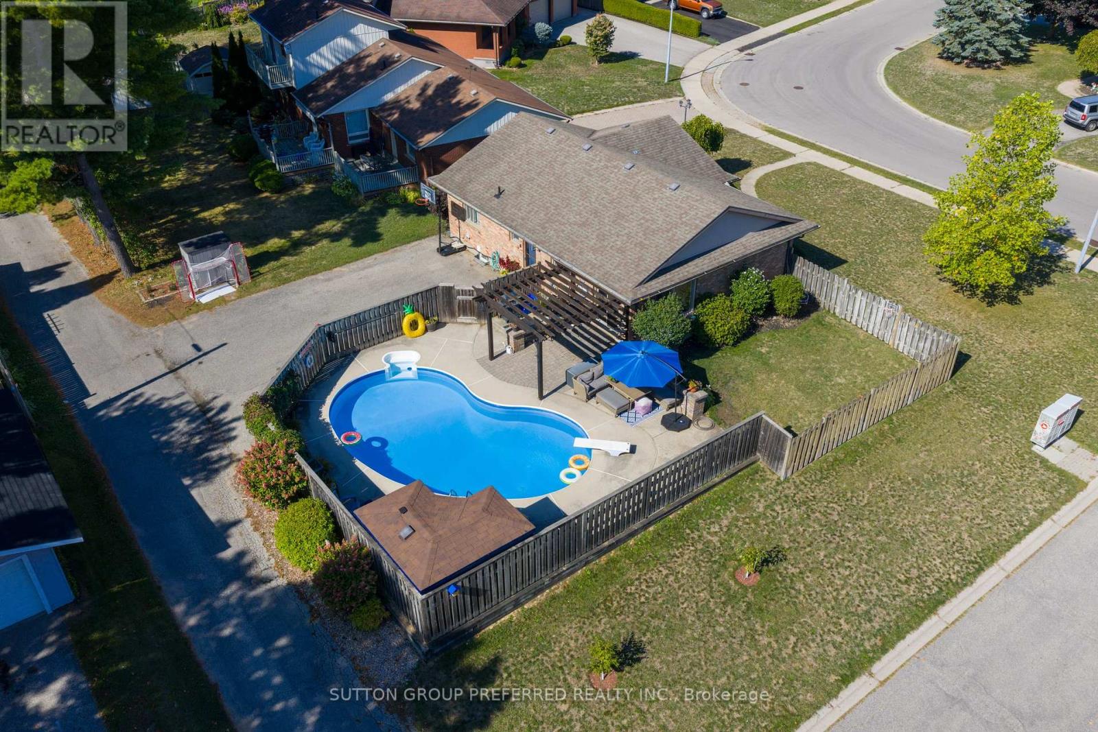17 Clear Valley Drive, Tillsonburg, Ontario  N4G 4X9 - Photo 49 - X12400998