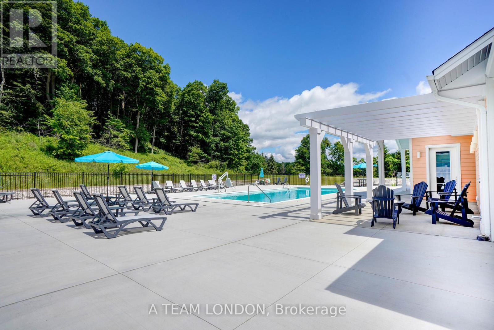 217-100 The Promenade, Central Elgin, Ontario  N5L 1C5 - Photo 28 - X12401037