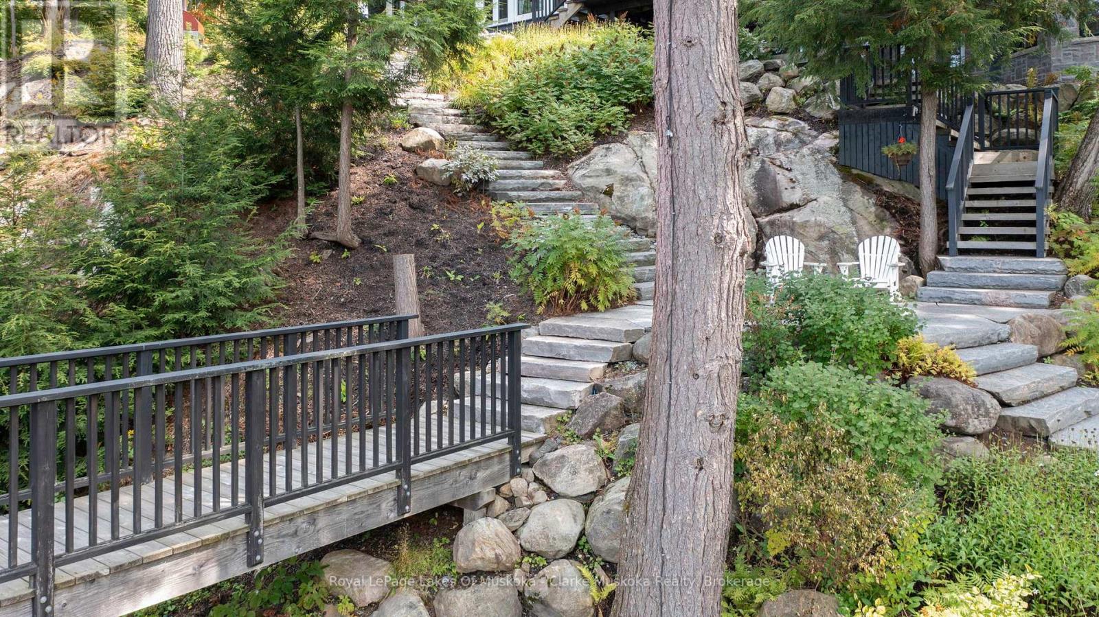 1079 Trillium Road, Muskoka Lakes, Ontario  P0B 1J0 - Photo 4 - X12401054