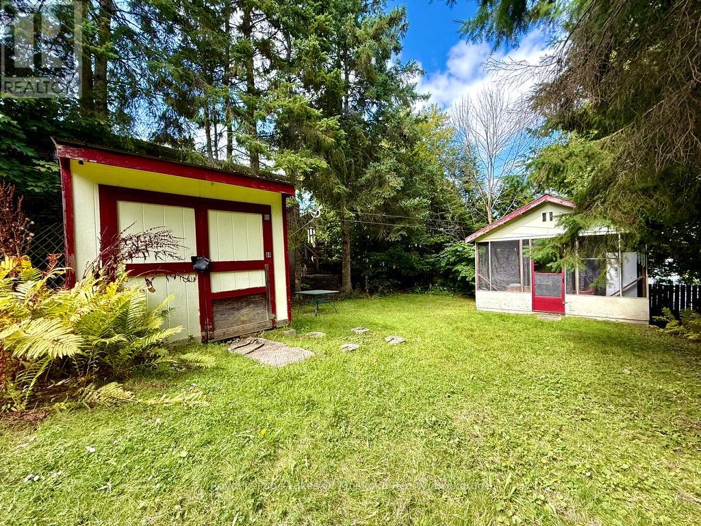 4 Duncan Street E, Huntsville (Chaffey), Ontario  P1H 1W4 - Photo 11 - X12401062