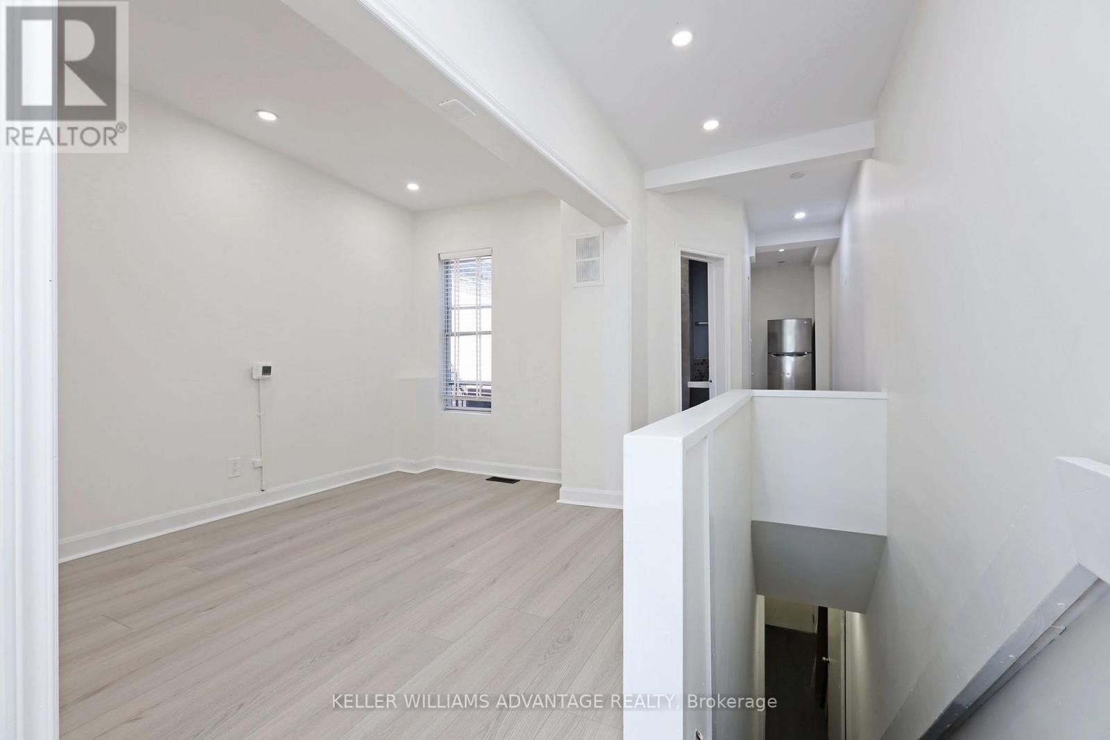 952 Queen Street E, Toronto, Ontario  M4M 1J7 - Photo 2 - E12400919