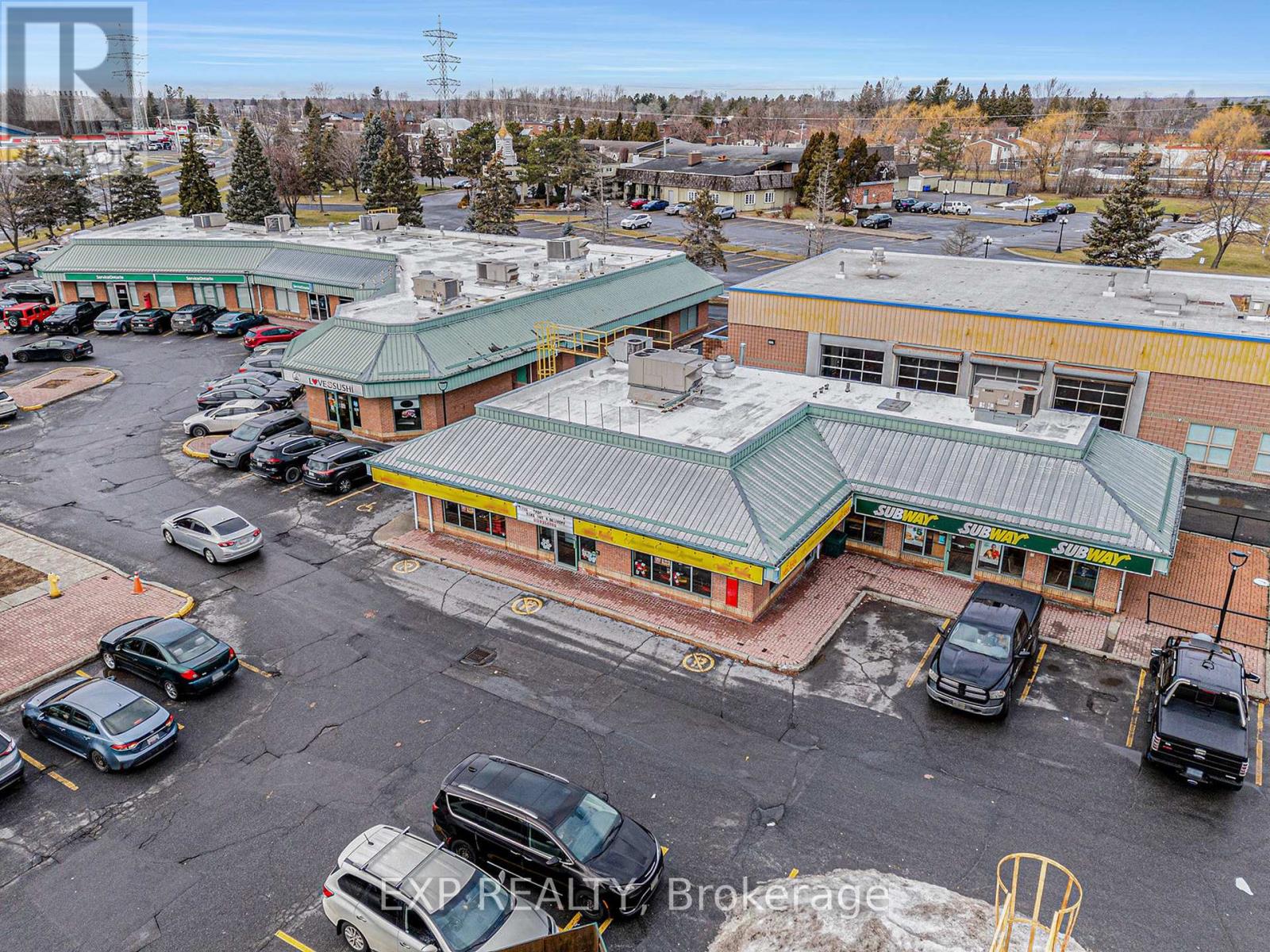 1 - 704 Fourteenth Street W, Cornwall, Ontario  K6J 5T9 - Photo 4 - X12400936
