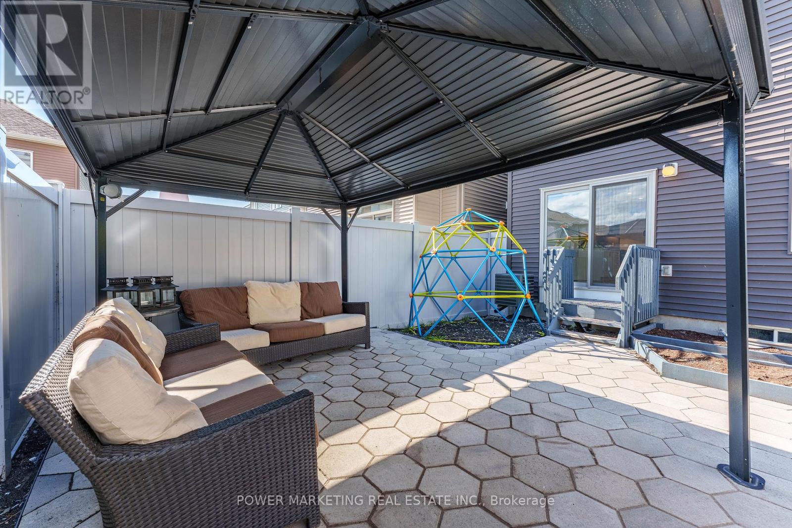 815 Henslows Circle, Ottawa, Ontario  K4A 5H6 - Photo 28 - X12400993