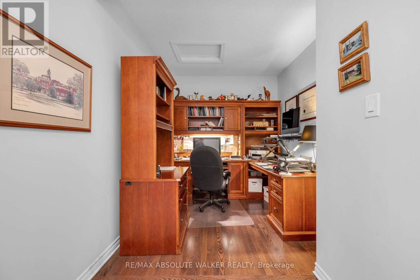 301 - 54 Magnolia Way, North Grenville, Ontario  K0G 1J0 - Photo 5 - X12401012