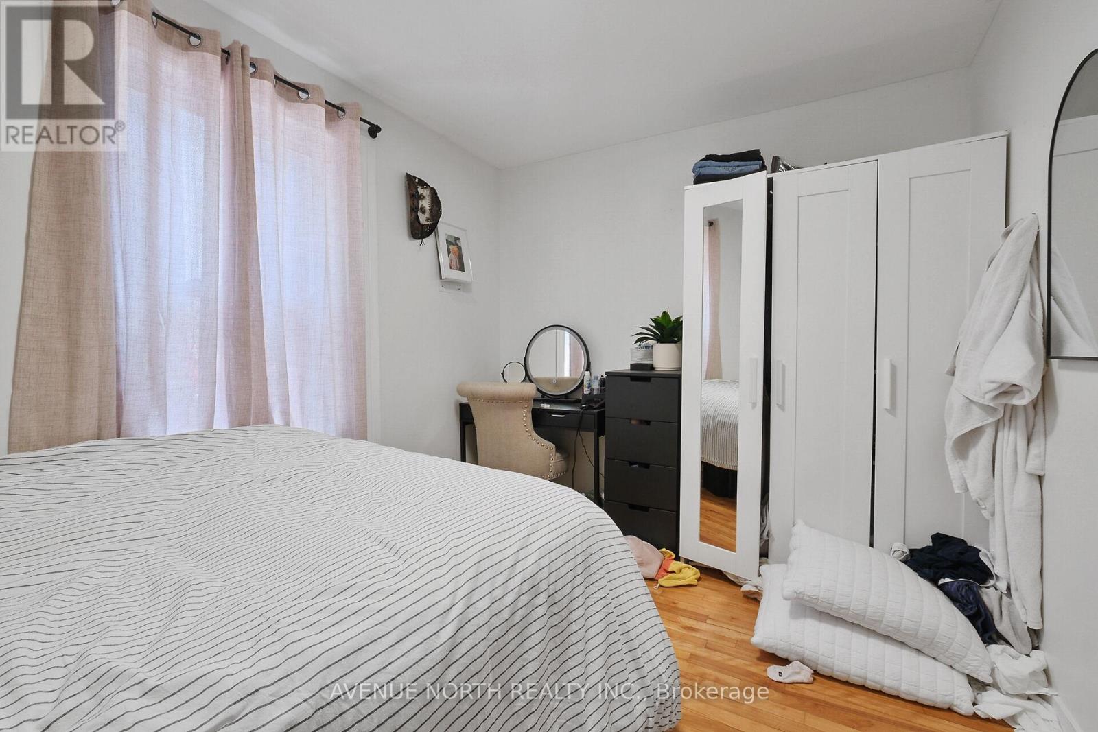 210 Dagmar Avenue, Ottawa, Ontario  K1L 5S9 - Photo 13 - X12401018