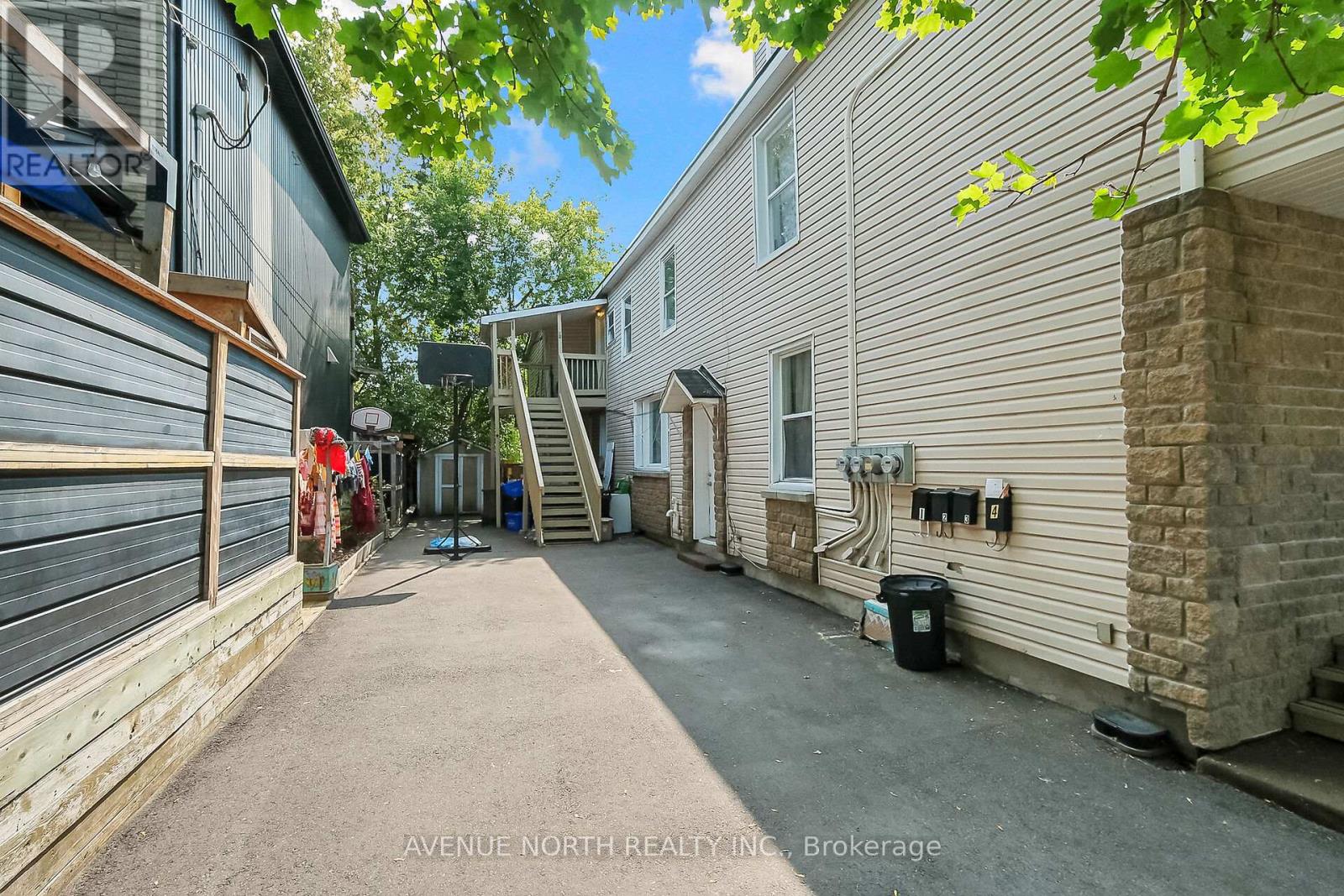 Property at 210 DAGMAR AVENUE image 3