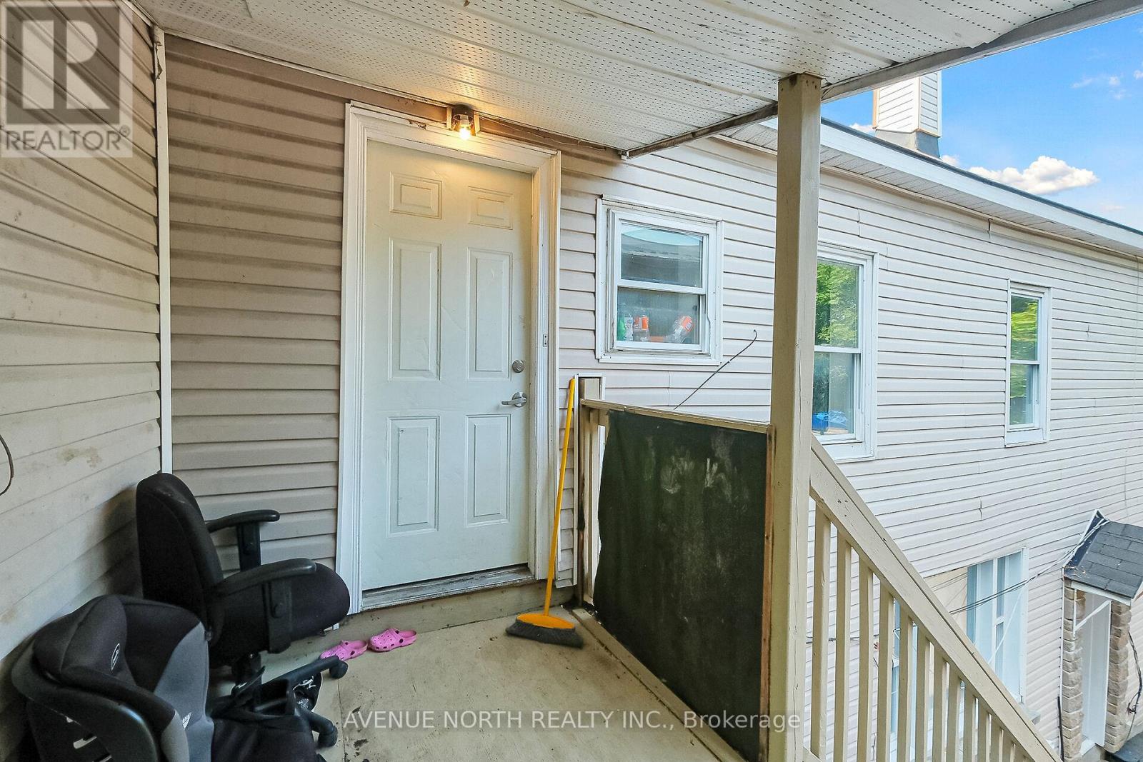 210 Dagmar Avenue, Ottawa, Ontario  K1L 5S9 - Photo 30 - X12401018