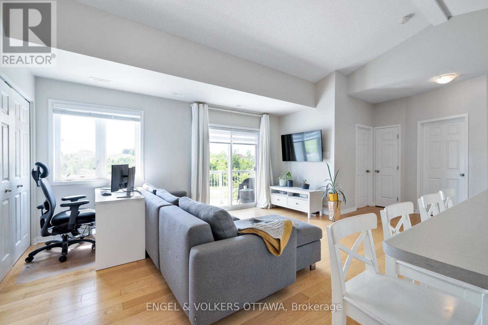 4 - 44 Sternes Private, Ottawa, Ontario  K4A 0X8 - Photo 10 - X12401044