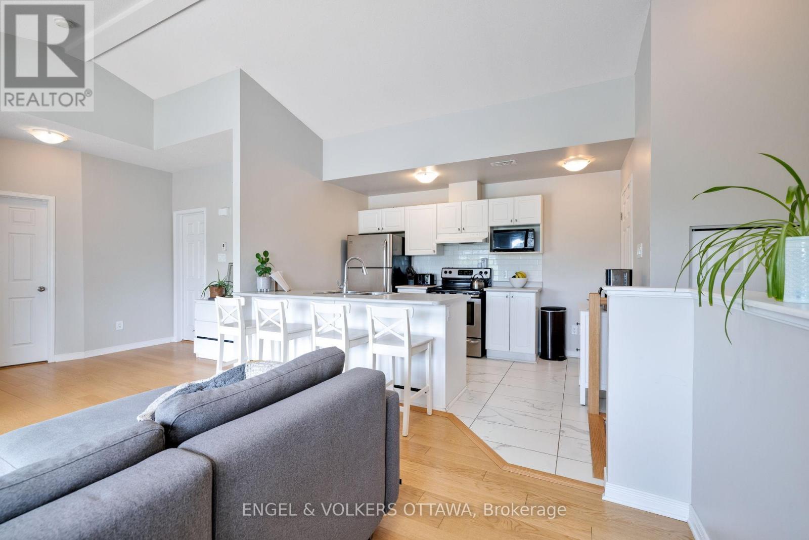 4 - 44 Sternes Private, Ottawa, Ontario  K4A 0X8 - Photo 13 - X12401044