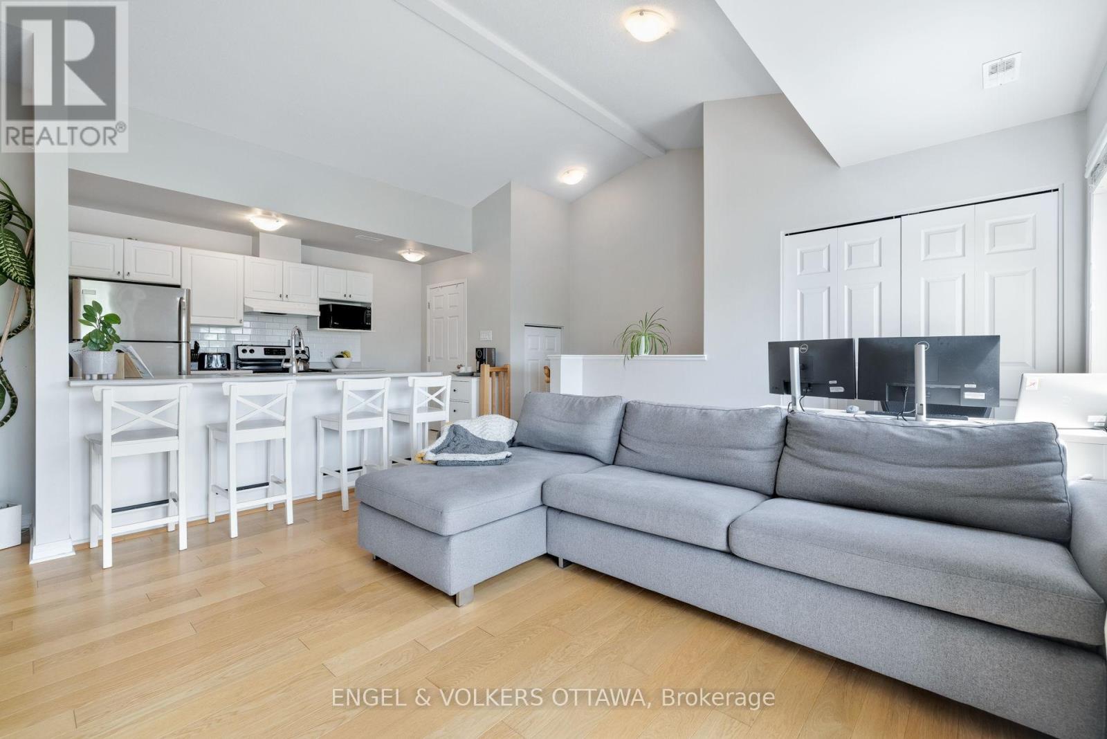 4 - 44 Sternes Private, Ottawa, Ontario  K4A 0X8 - Photo 18 - X12401044