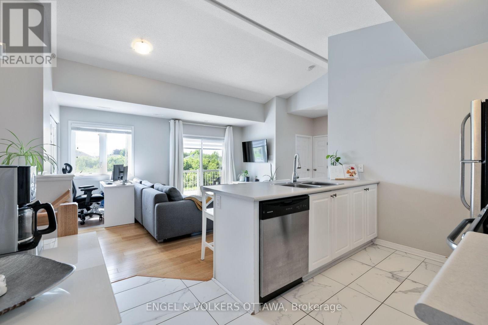 4 - 44 Sternes Private, Ottawa, Ontario  K4A 0X8 - Photo 22 - X12401044