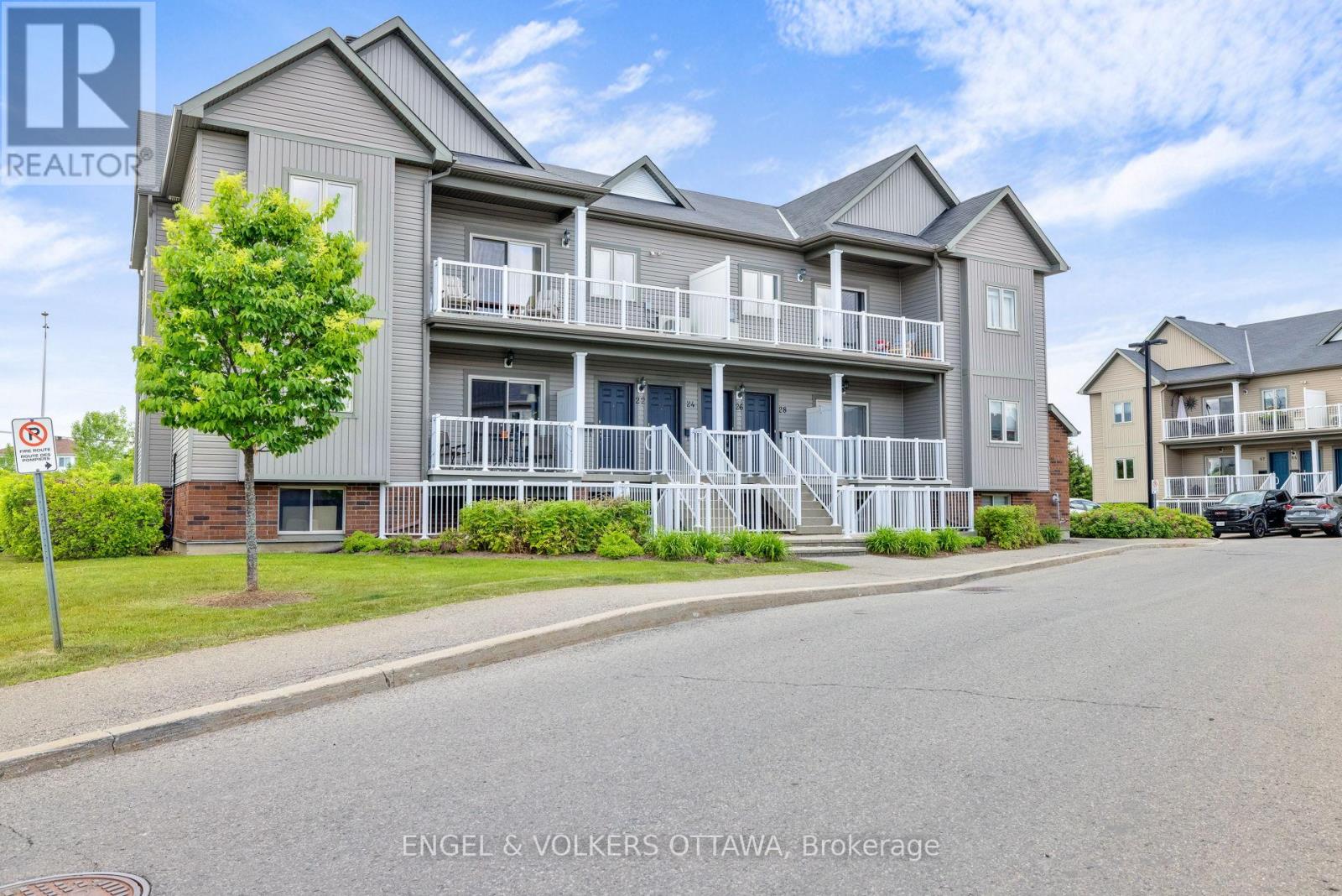4 - 44 Sternes Private, Ottawa, Ontario  K4A 0X8 - Photo 4 - X12401044