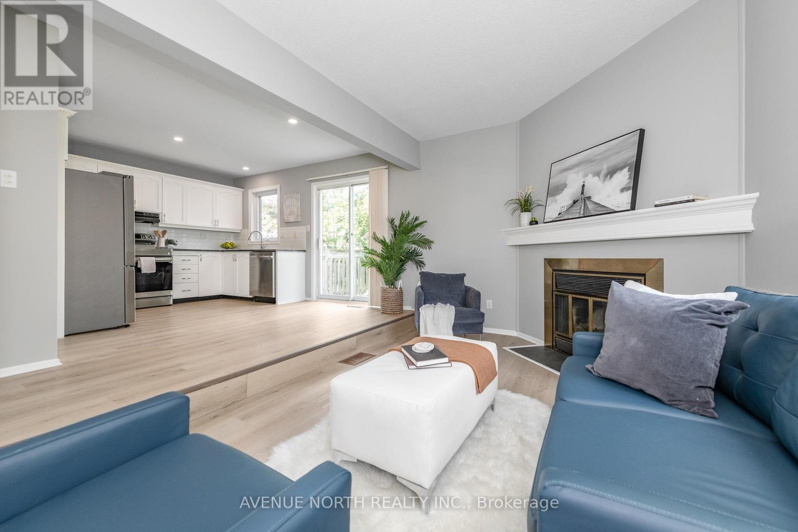 2 Chickasaw Crescent, Ottawa, Ontario  K2M 1M3 - Photo 15 - X12401058