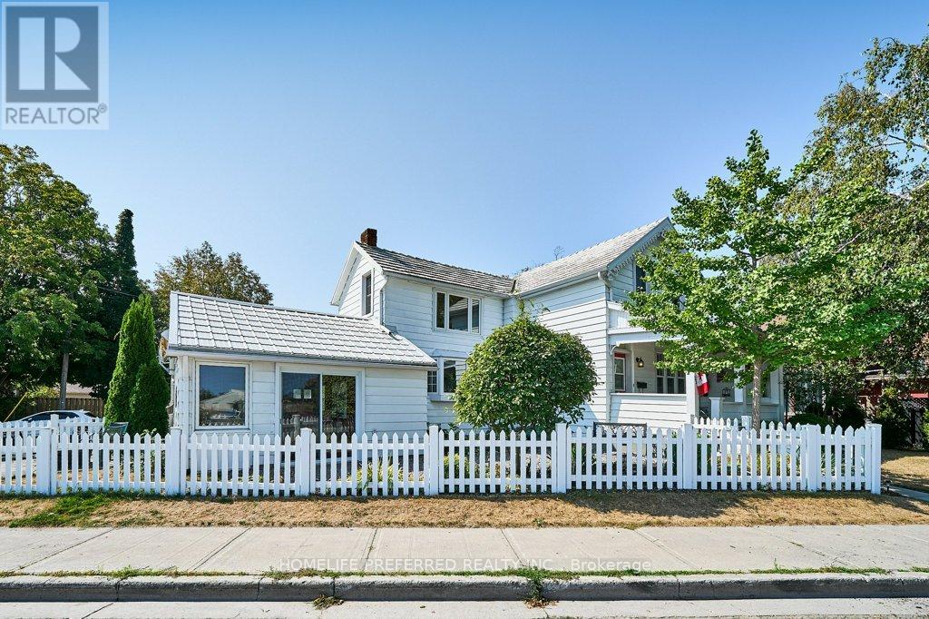 157 Crescent Street, Peterborough Central, Ontario  K9J 2G4 - Photo 10 - X12349610