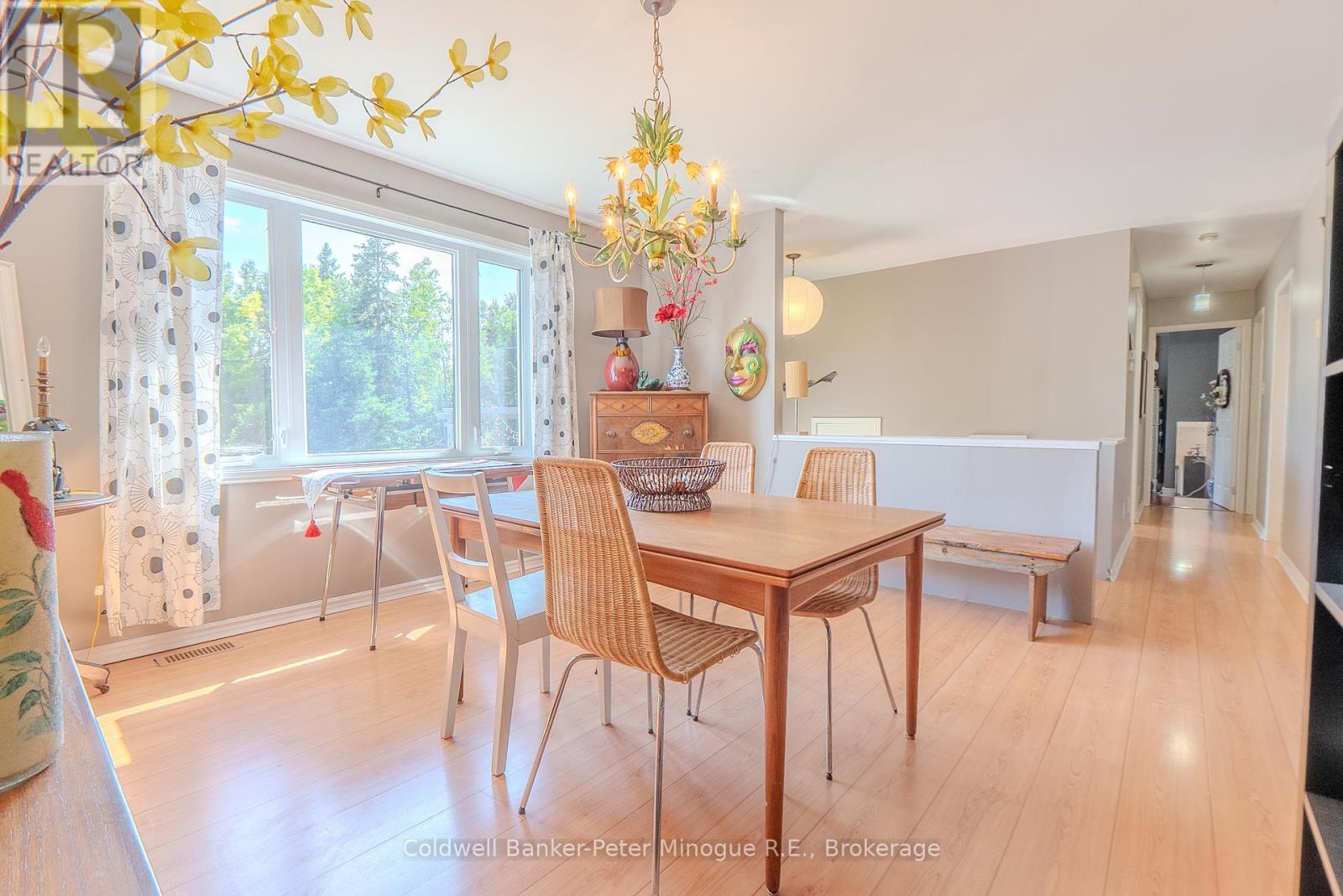 54 Lakeshore Drive, Temagami, Ontario  P0H 2H0 - Photo 10 - X12400967