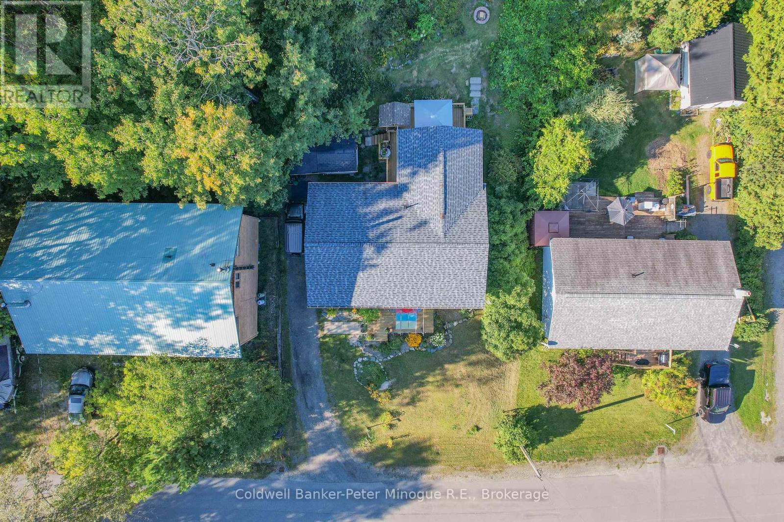 54 Lakeshore Drive, Temagami, Ontario  P0H 2H0 - Photo 2 - X12400967