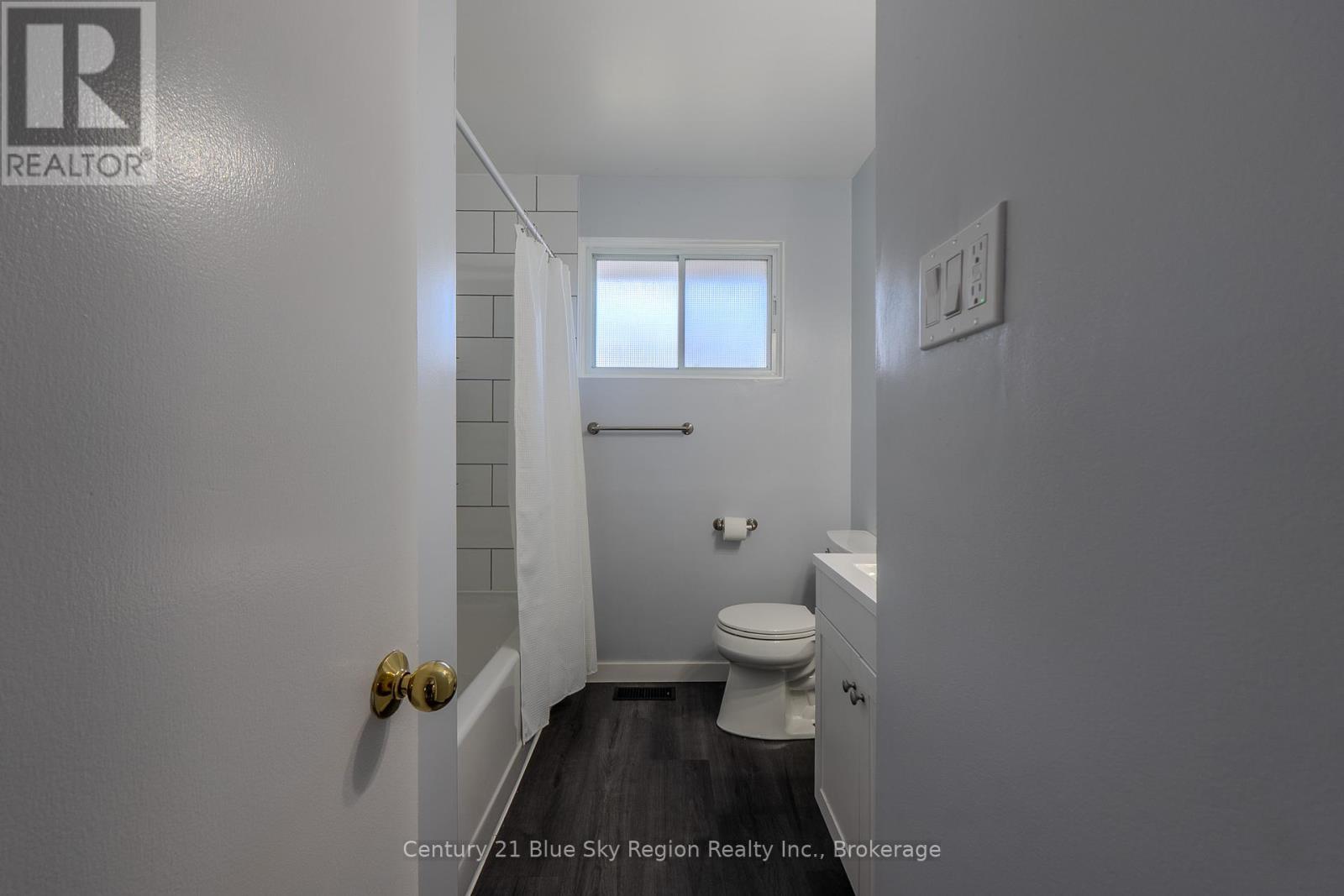 62 Strathcona Drive, North Bay, Ontario  P1A 2N1 - Photo 16 - X12401035