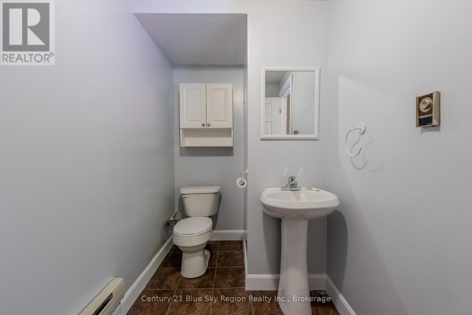 62 Strathcona Drive, North Bay, Ontario  P1A 2N1 - Photo 23 - X12401035