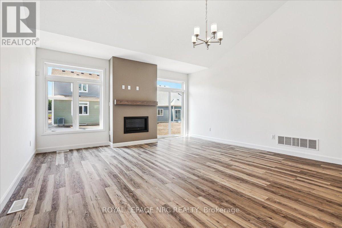 63 Beachwalk Crescent, Fort Erie (Crystal Beach), Ontario  L0S 1B0 - Photo 17 - X12400990