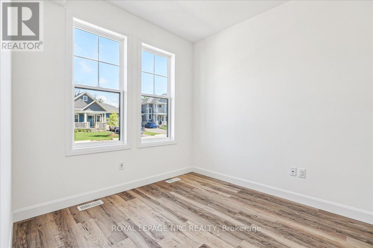 63 Beachwalk Crescent, Fort Erie (Crystal Beach), Ontario  L0S 1B0 - Photo 24 - X12400990