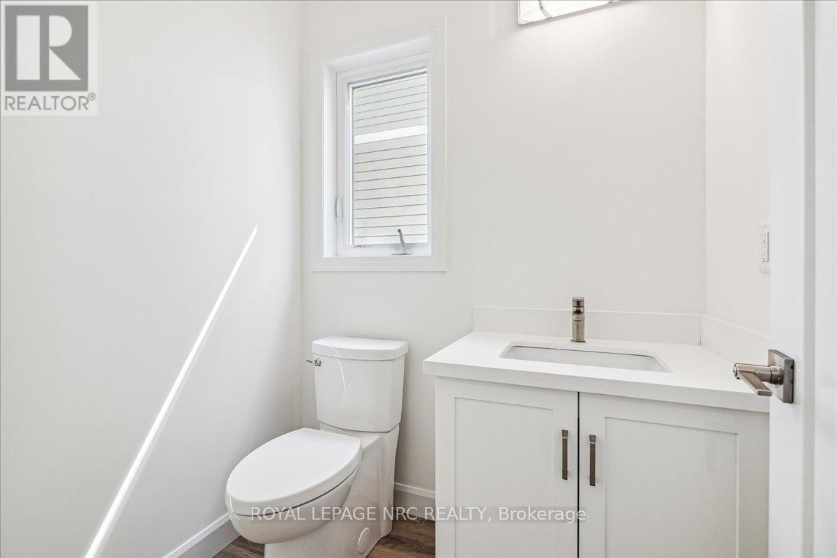 63 Beachwalk Crescent, Fort Erie (Crystal Beach), Ontario  L0S 1B0 - Photo 28 - X12400990