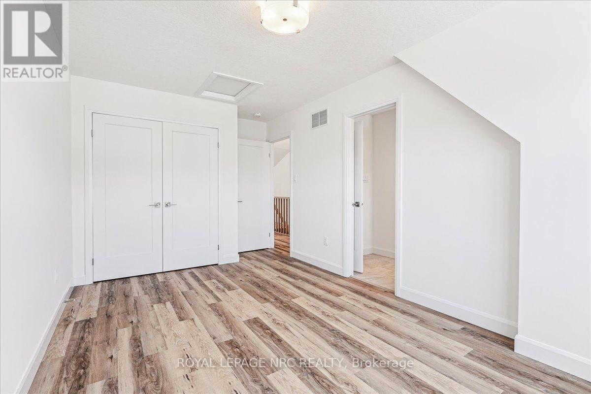 63 Beachwalk Crescent, Fort Erie (Crystal Beach), Ontario  L0S 1B0 - Photo 34 - X12400990