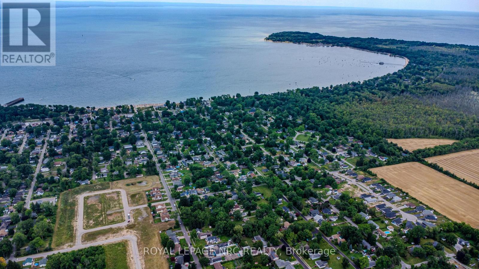 63 Beachwalk Crescent, Fort Erie (Crystal Beach), Ontario  L0S 1B0 - Photo 41 - X12400990