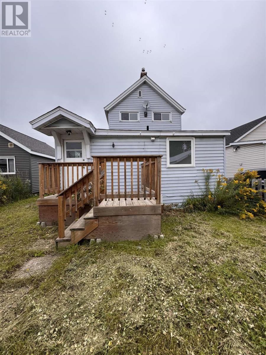 433 Woodcroft Ave, Sault Ste. Marie, Ontario  P6C 2G2 - Photo 3 - SM252609
