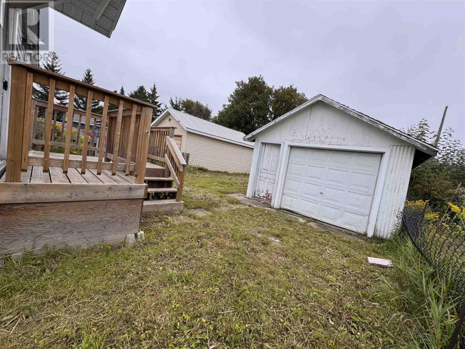 433 Woodcroft Ave, Sault Ste. Marie, Ontario  P6C 2G2 - Photo 4 - SM252609