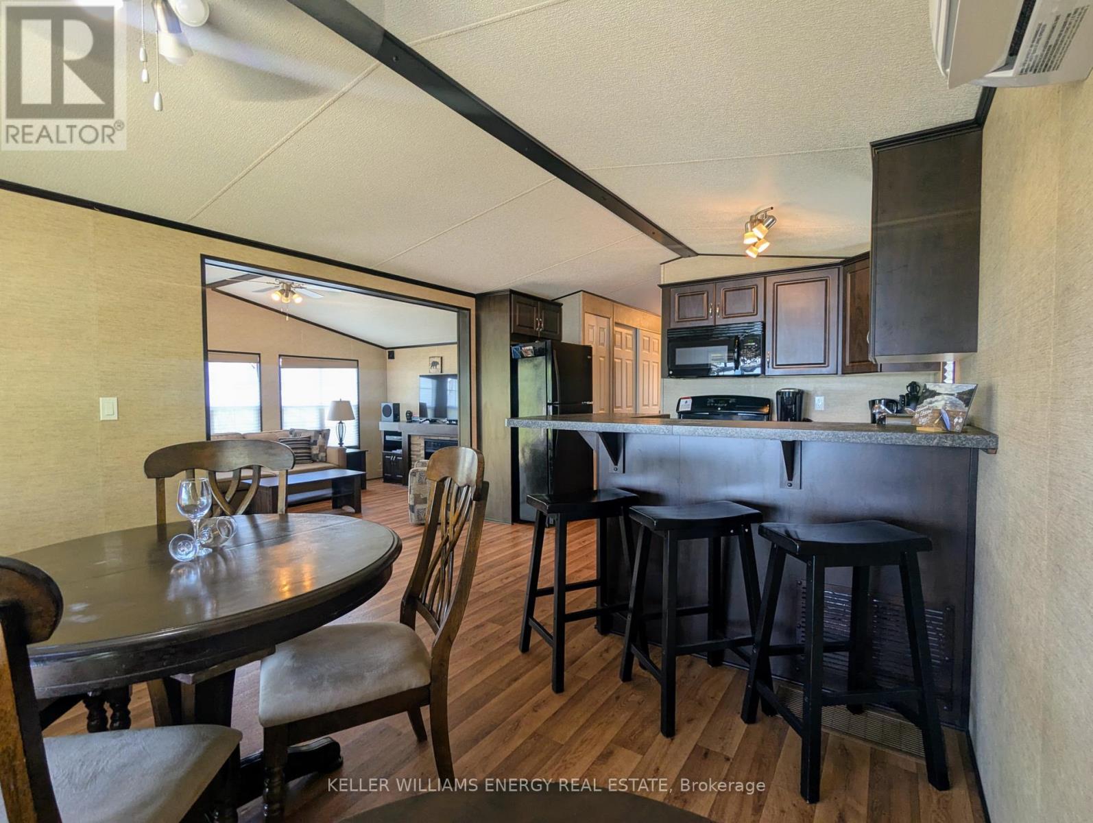 #54 - 486 County Road 18 Cherry Beach Lane Road, Prince Edward County, Ontario  K0K 1P0 - Photo 18 - X12401026