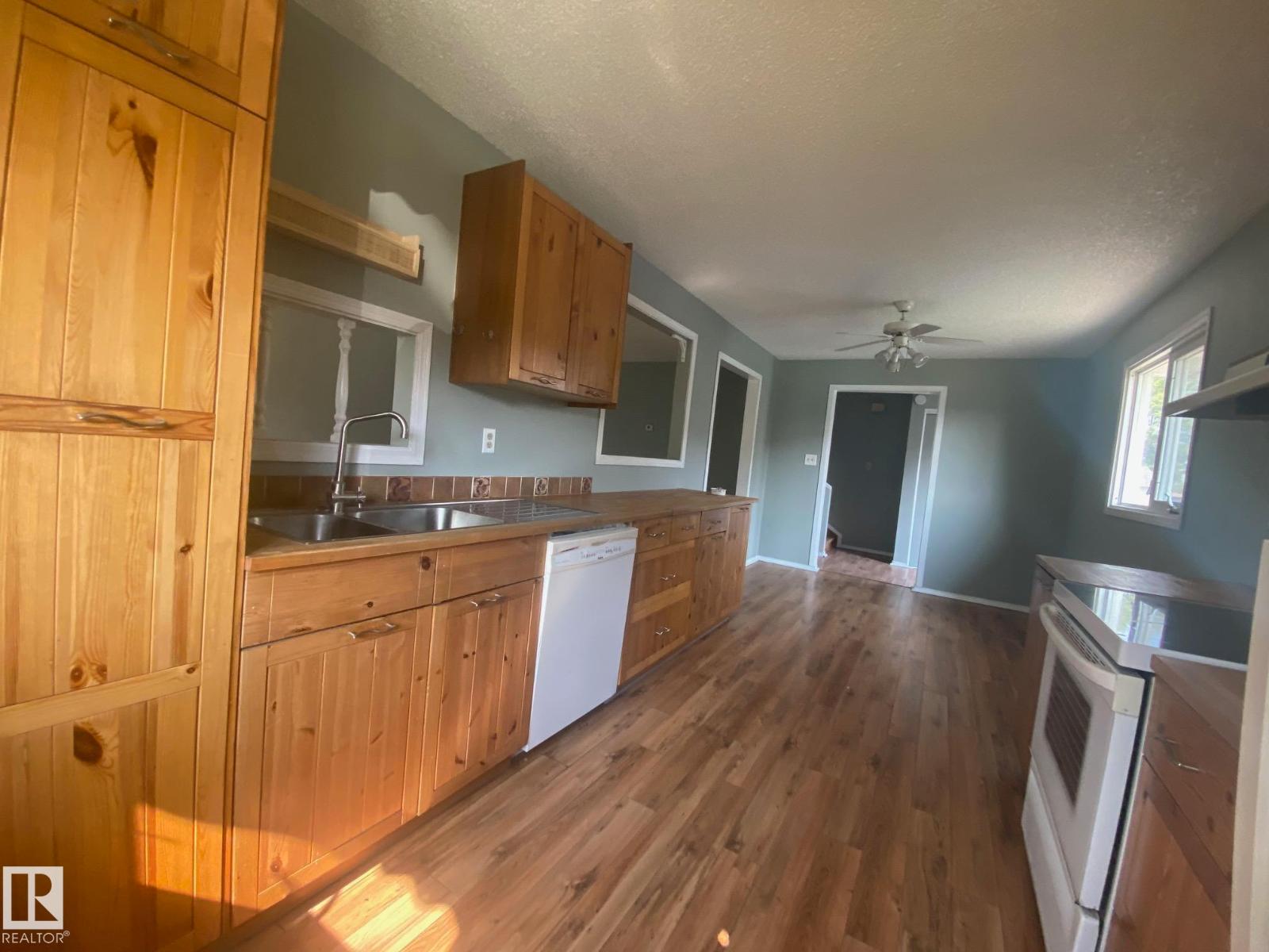 5424 55 Av, Wetaskiwin, Alberta  T9A 1A5 - Photo 3 - E4457119
