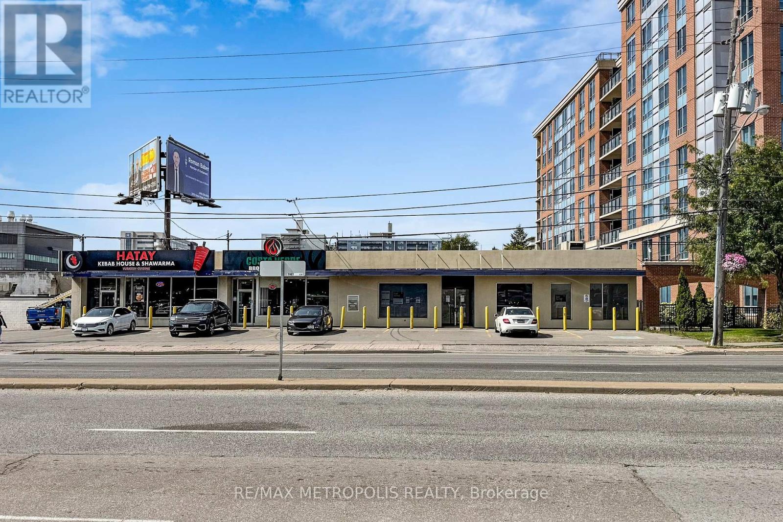 2766 KEELE STREET, Toronto, Ontario