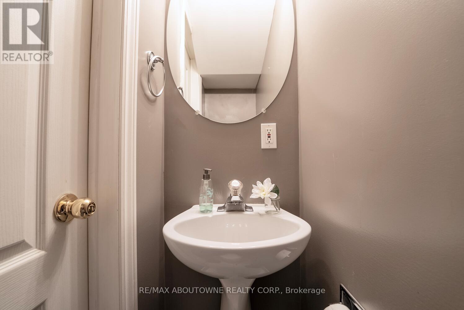 Lorem Ipsum Dolor Sit Amet, Oakville, Ontario  L6H  - Photo 43 - DEMO28857021