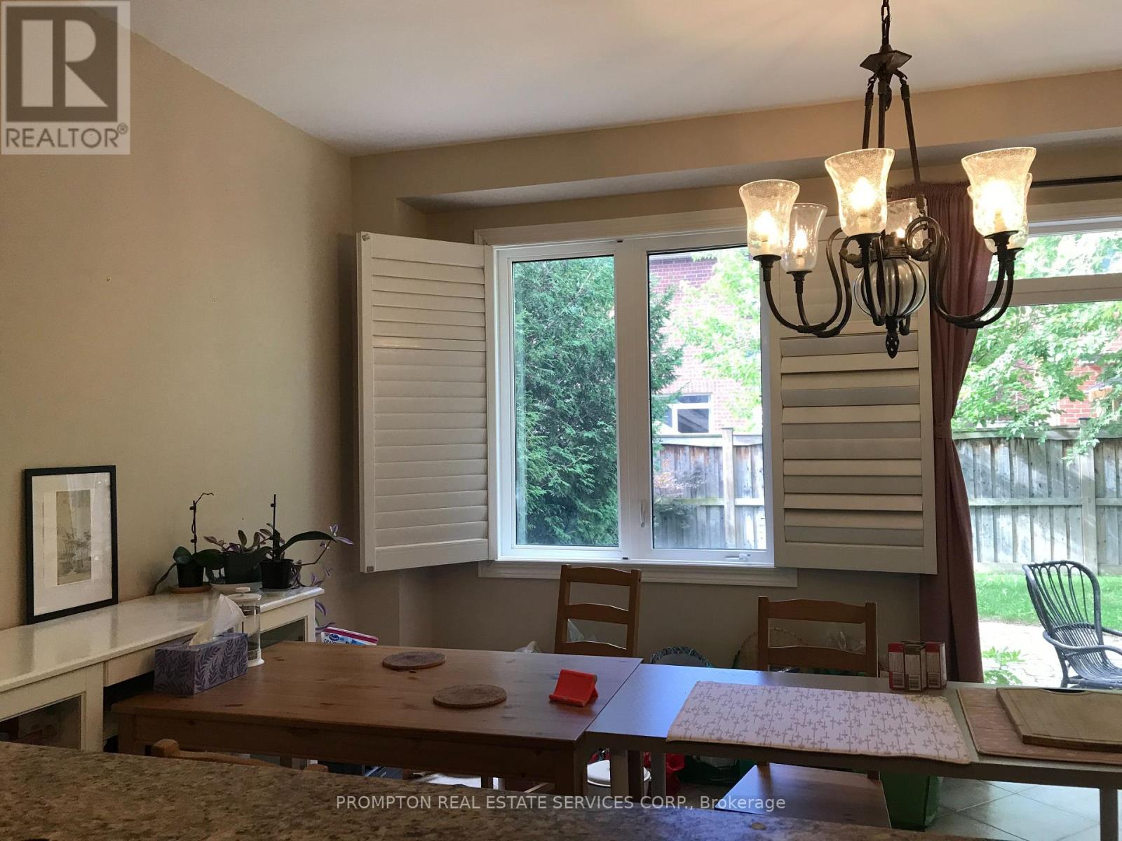 278 Dalgleish Gardens, Milton, Ontario  L9T 6Z7 - Photo 4 - W12400887
