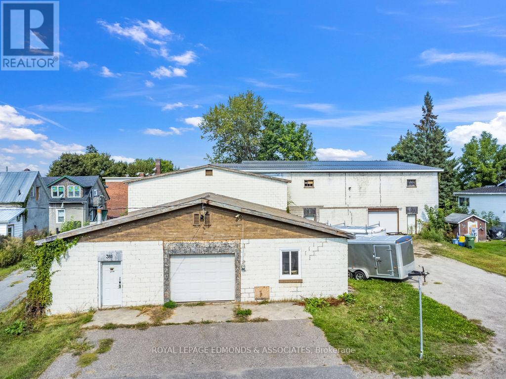 381 Supple Street, Pembroke, Ontario  K8A 3H7 - Photo 2 - X12400982