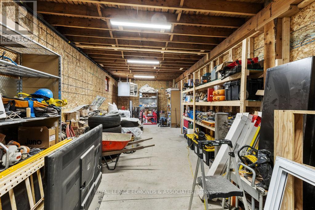 381 Supple Street, Pembroke, Ontario  K8A 3H7 - Photo 29 - X12400982