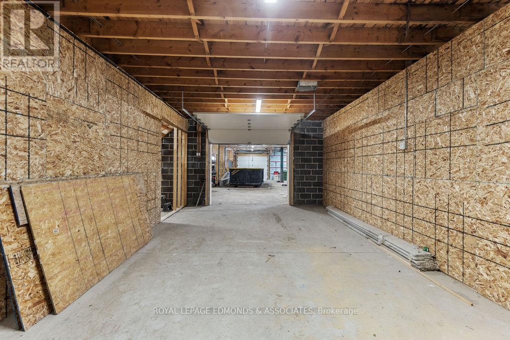 381 Supple Street, Pembroke, Ontario  K8A 3H7 - Photo 30 - X12400982