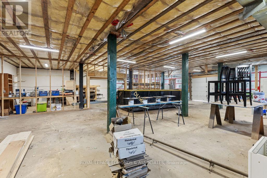 381 Supple Street, Pembroke, Ontario  K8A 3H7 - Photo 32 - X12400982