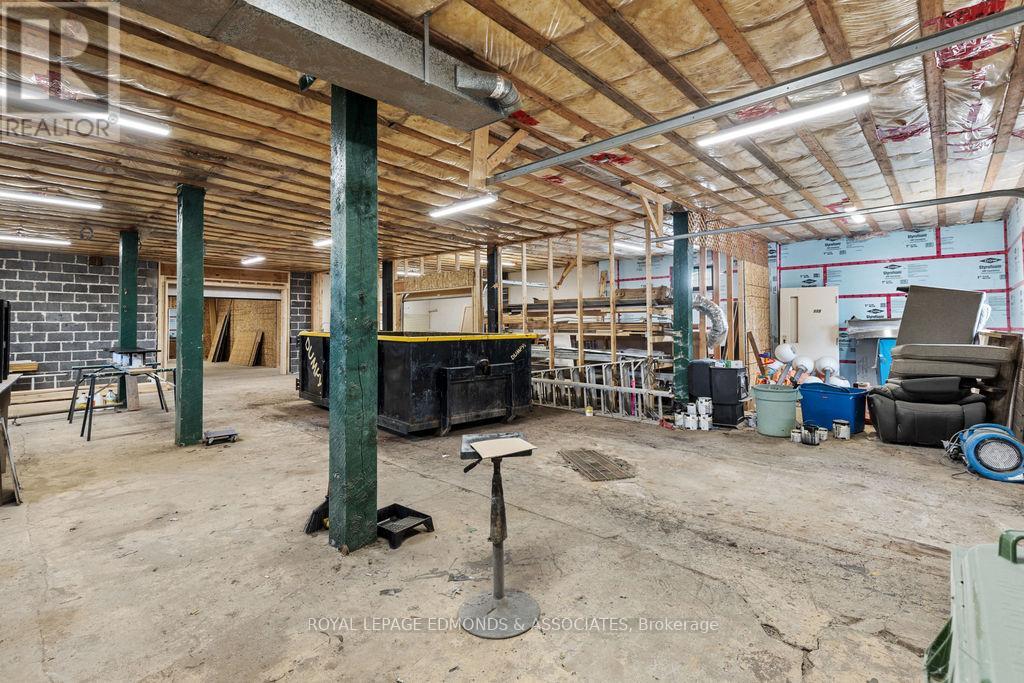 381 Supple Street, Pembroke, Ontario  K8A 3H7 - Photo 34 - X12400982