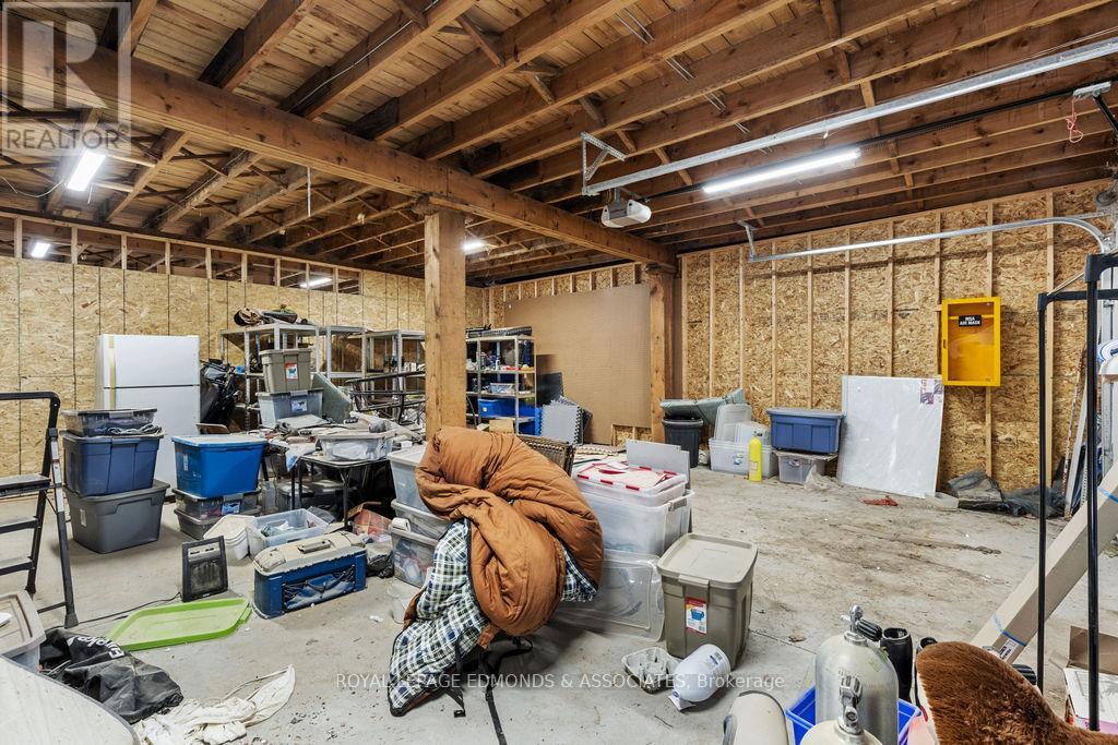 381 Supple Street, Pembroke, Ontario  K8A 3H7 - Photo 35 - X12400982